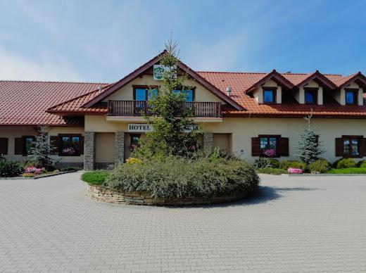 Hotel Bonsai Niemcza Exterior foto